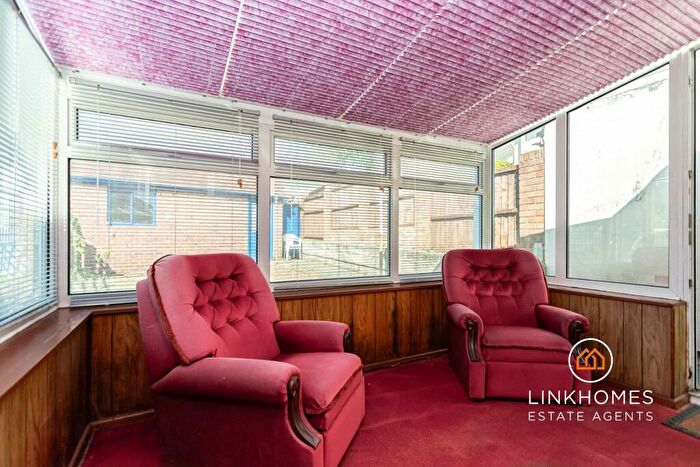2 Bedroom Detached Bungalow For Sale In Mount Pleasant Drive, Bournemouth, BH8