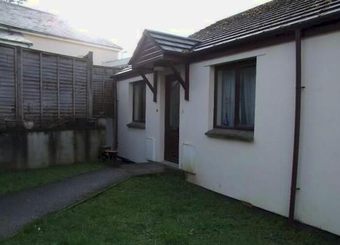 2 Bedroom Bungalow To Rent In Sydney Close, St. Austell, PL25