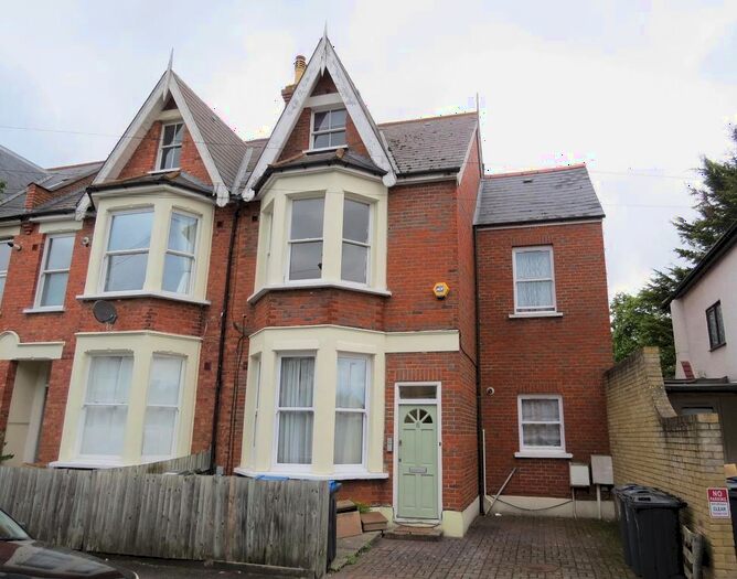 2 Bedroom Flat To Rent In Quadrant Road, Thornton Heath, Surrey, CR7