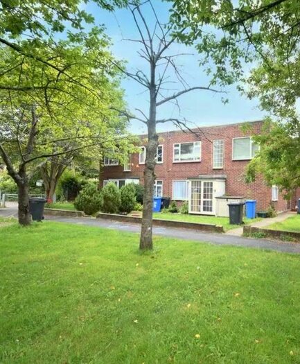 2 Bedroom Maisonette To Rent In Ryecroft Gardens, Blackwater, Camberley, Hampshire, GU17