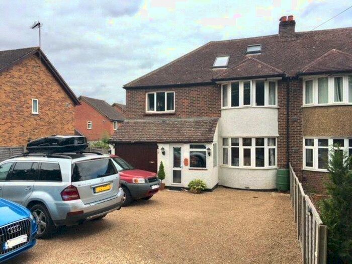 4 Bedroom Semi-Detached House To Rent In Balcombe Road, Horley, Surrey, RH6