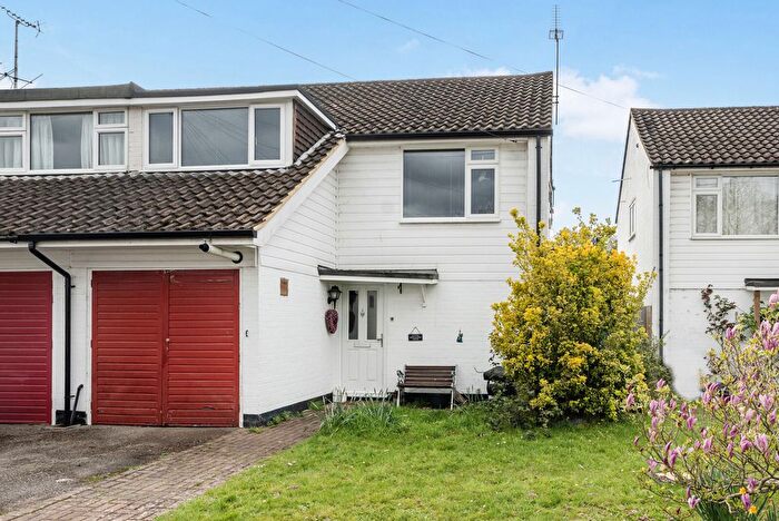 3 Bedroom Semi Detached House For Sale In Little Birch Close, New Haw, KT15