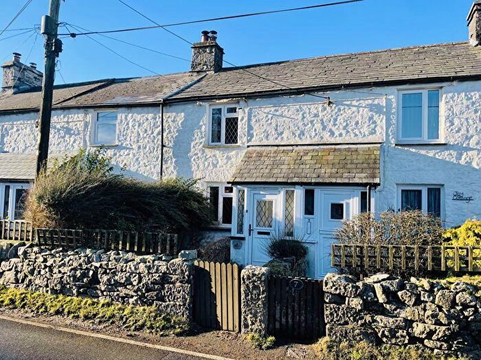2 Bedroom Character Property For Sale In Minions Row, Liskeard, PL14