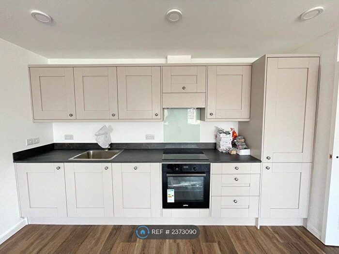 2 Bedroom Flat To Rent In Cornflower House, Luton, LU1