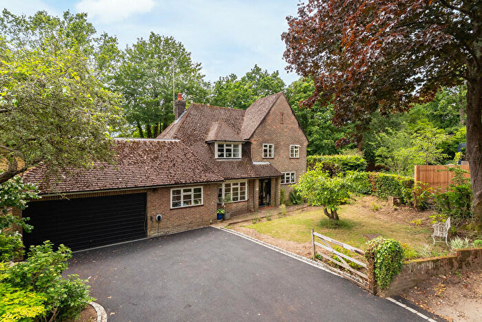 3 Bedroom Detached House For Sale In Martineau Drive, Dorking, RH4