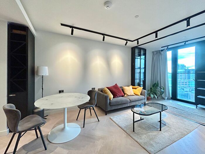 2 Bedroom Flat To Rent In Sun Street, London, EC2A