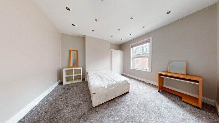 4 Bedroom Terraced House To Rent In Quarry Place, Woodhouse, Leeds, LS6