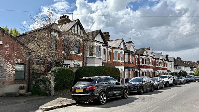 2 Bedroom Flat For Sale In Doyle Gardens, Kensal Rise, NW10
