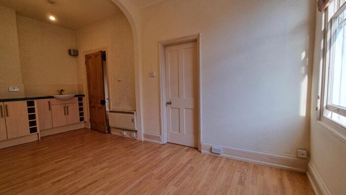 1 Bedroom Apartment To Rent In Church Street, Modbury, PL21
