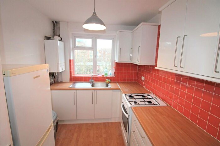 1 Bedroom Apartment To Rent In Ward Road, N19
