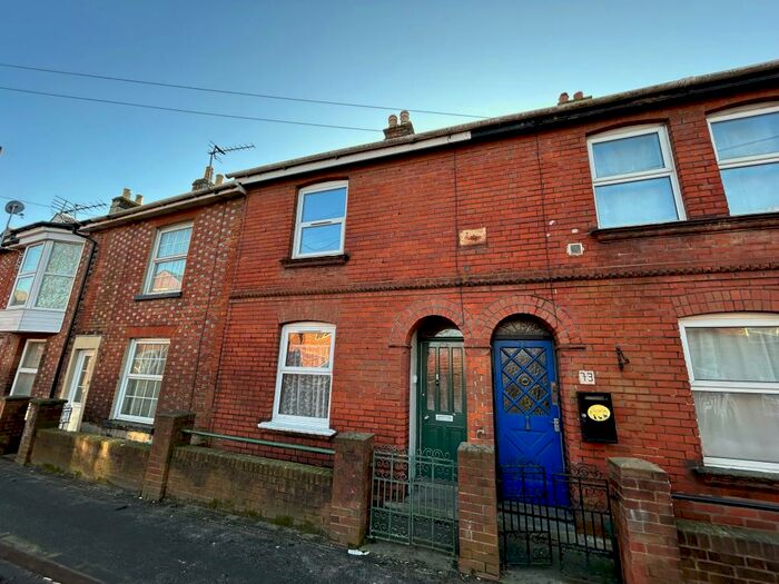 2 Bedroom Terraced House To Rent In Trafalgar Road, Newport, PO30
