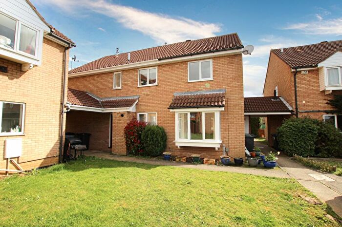 2 Bedroom Property To Rent In Roe Green, Eaton Socon, PE19