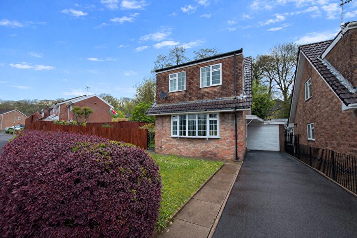 2 Bedroom Detached House For Sale In Tylcha Fach Estate, Tonyrefail, CF39