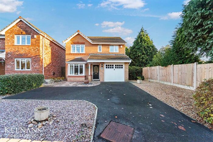 4 Bedroom Detached House For Sale In Leigh Road, Atherton, Manchester, M46