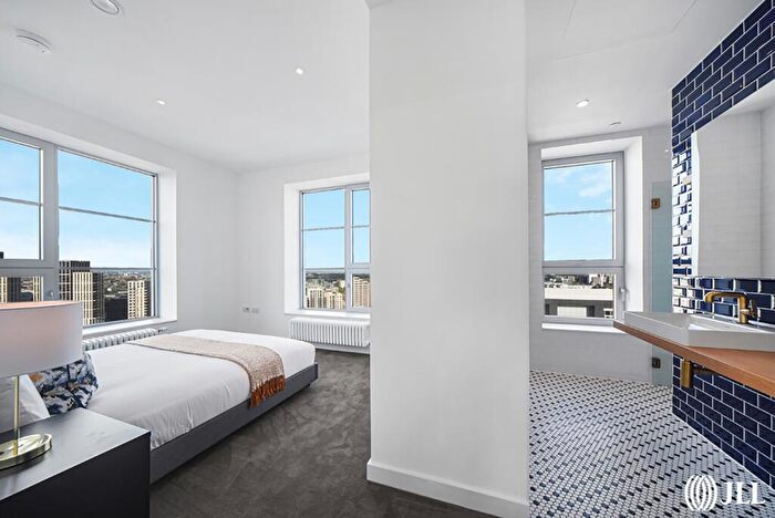 2 Bedroom Apartment To Rent In Douglass Tower, Good Luck Hope, E14