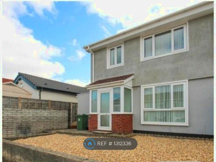 3 Bedroom Semi-Detached House To Rent In Ashton Vale, Bristol BS3