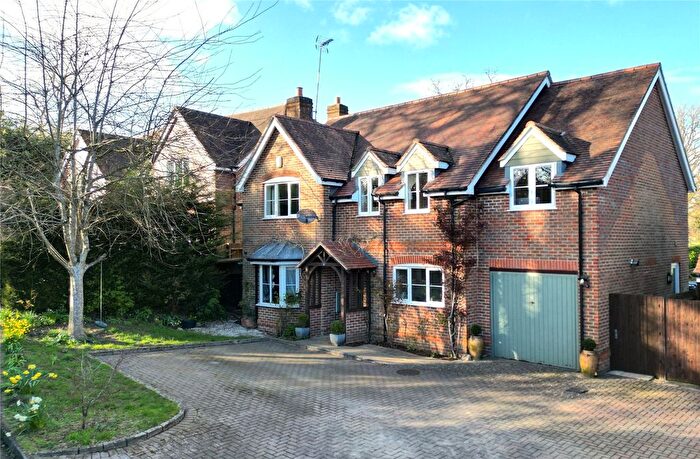 5 Bedroom Detached House For Sale In Woodfield Close, Wash Water, Newbury, Berkshire, RG20