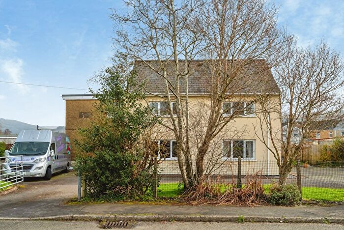 4 Bedroom Detached House For Sale In Ael Y Bryn, Ystradgynlais, Swansea, Powys, SA9