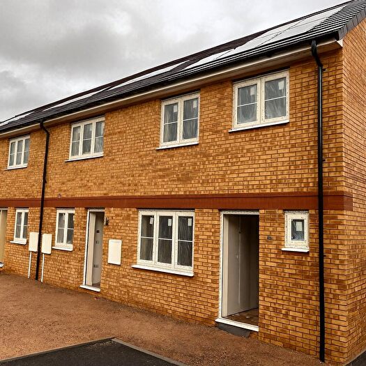 3 Bedroom End Of Terrace House For Sale In Stryd Y Gelli, Caerphilly, CF83