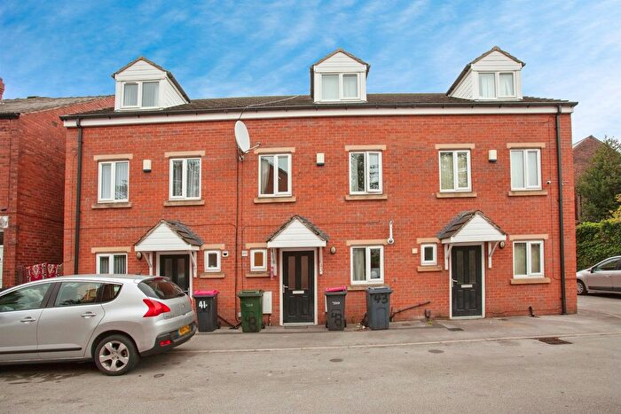 3 Bedroom Semi Detached House For Sale In William Street, Rotherham, S60
