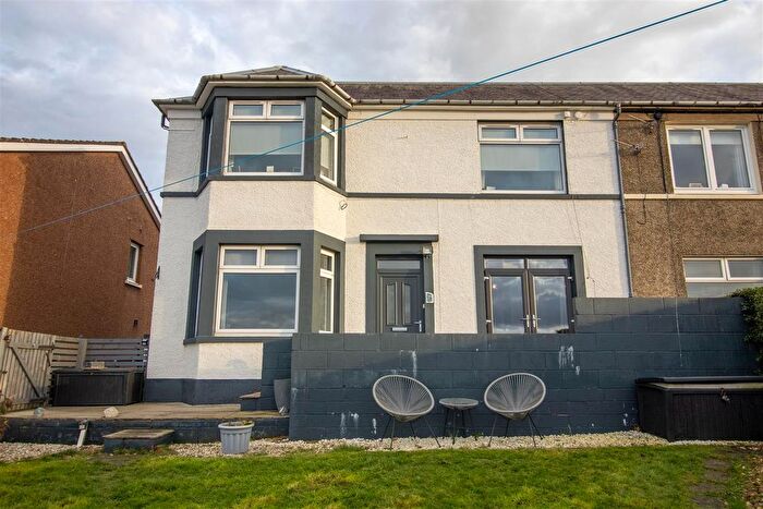 2 Bedroom Flat For Sale In Twirlees Terrace, Hawick, TD9