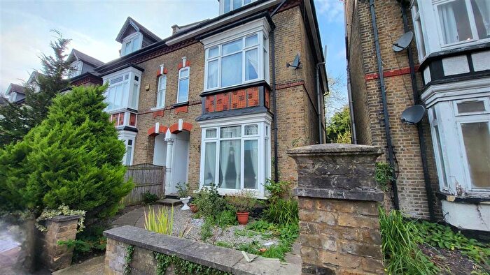 3 Bedroom Apartment To Rent In St. Andrews Road, Enfield, EN1