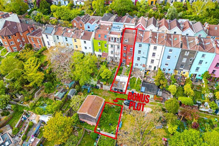 6 Bedroom Terraced House For Sale In Bed Hmo | Family Home | Montpelier, BS6