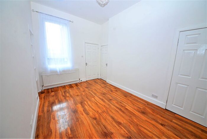 1 Bedroom Flat For Sale In College Street, Buckhaven, KY8