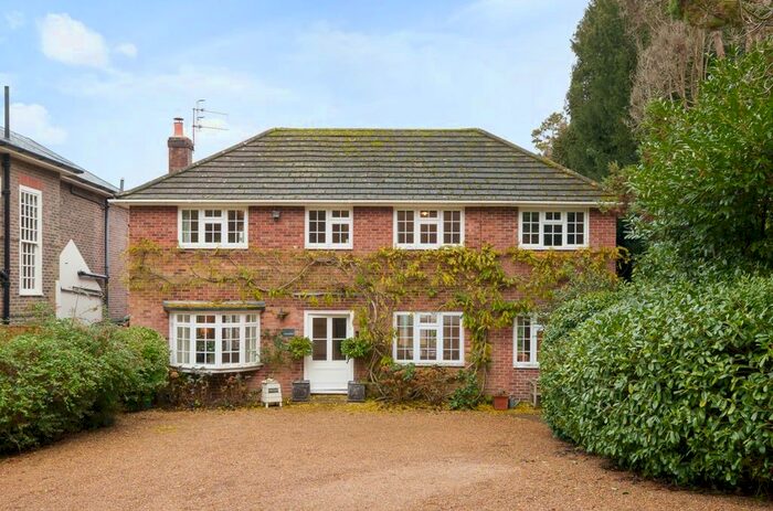 5 Bedroom Detached House To Rent In Broadwater Down, Tunbridge Wells, TN2