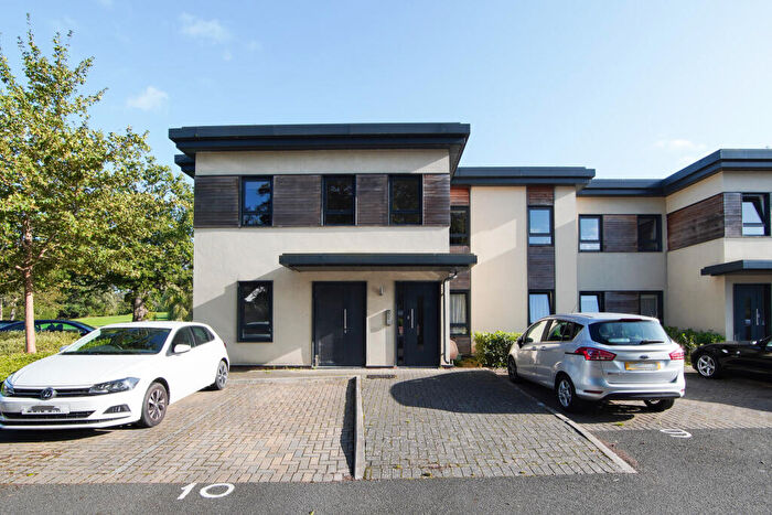 2 Bedroom Flat To Rent In Fairways Apartments, Brislington, BS4