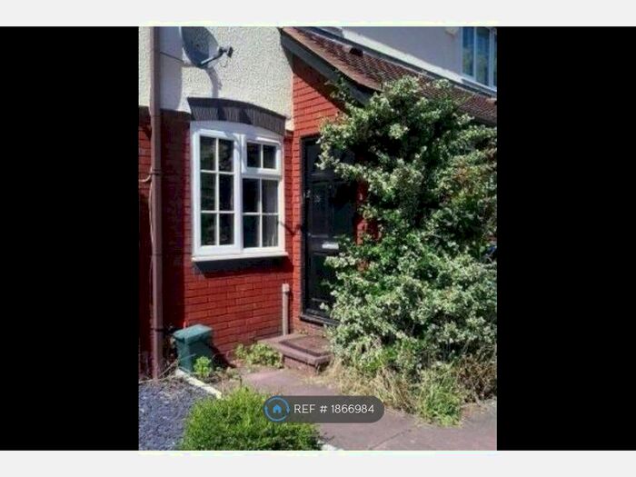 2 Bedroom Terraced House To Rent In Cambridge Road, West Molesey, KT8