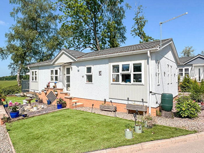 2 Bedroom Park Home For Sale In Tower Court, Saltmarshe Castle, Bromyard, HR7