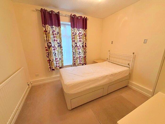 2 Bedroom Bungalow For Sale In Barleyfield Way, Houghton Regis, Dunstable, LU5