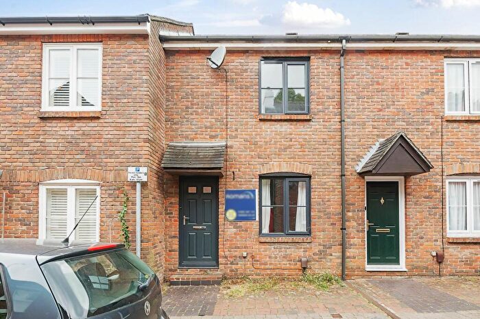 2 Bedroom Terraced House To Rent In St. Johns Street, Winchester, SO23