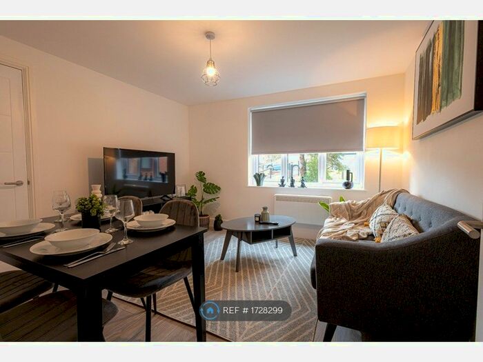 2 Bedroom Flat To Rent In Langland Road, Netherfield, Milton Keynes, MK6