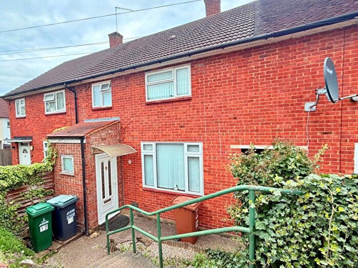 3 Bedroom Terraced House For Sale In Anglesey Road, Watford, WD19