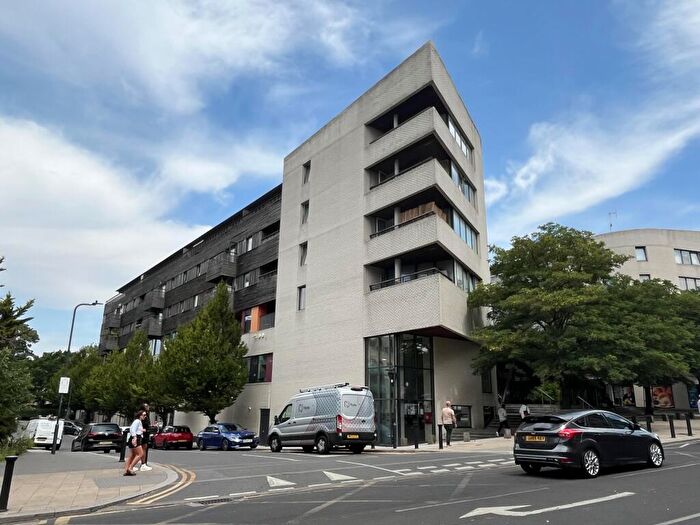 1 Bedroom Flat For Sale In Flat, Hillside, Stonebridge Park, London, NW10