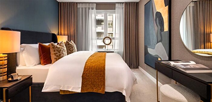 1 Bedroom Flat To Rent In Winchat House, Alexandra Gate, London, N8