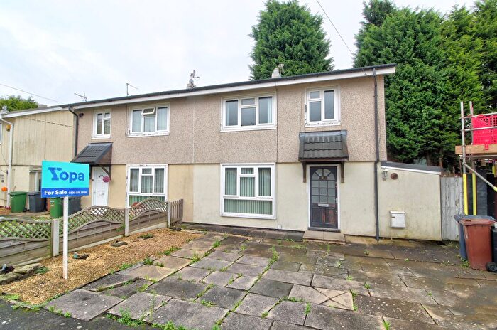 3 Bedroom Semi-Detached House For Sale In Enville Road, Penn, Wolverhampton, WV4