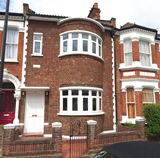 4 Bedroom Terraced House To Rent In Ashmere Grove, London, SW2