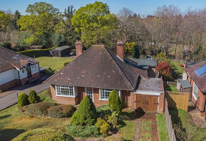3 Bedroom Detached Bungalow For Sale In Knob Field, Abinger Hammer, RH5