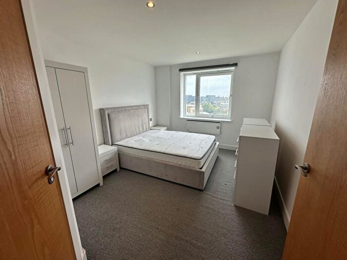 2 Bedroom Apartment To Rent In Clarence House, Leeds Dock, City Centre, LS10