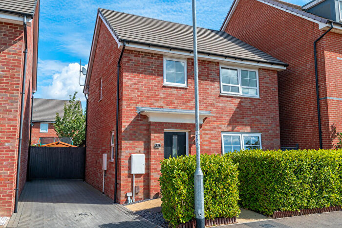 3 Bedroom Detached House For Sale In Stables Road, Felixstowe, IP11