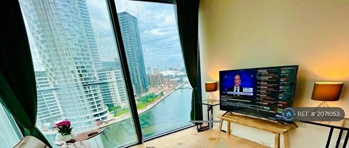 2 Bedroom Flat To Rent In Hampton Tower, London, E14