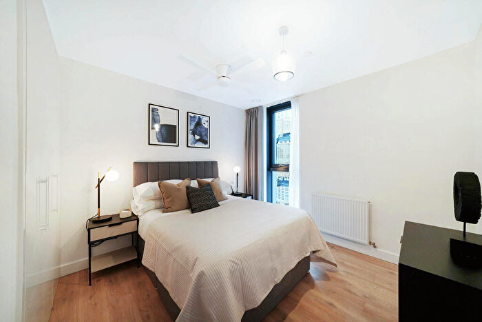 2 Bedroom Apartment To Rent In Pinnacle Tower, SE13