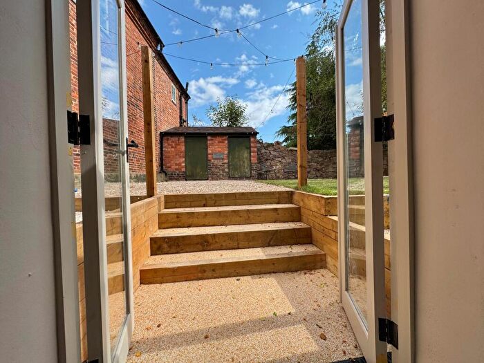 3 Bedroom Semi-Detached House For Sale In Main Street, Higham-On-The-Hill, CV13