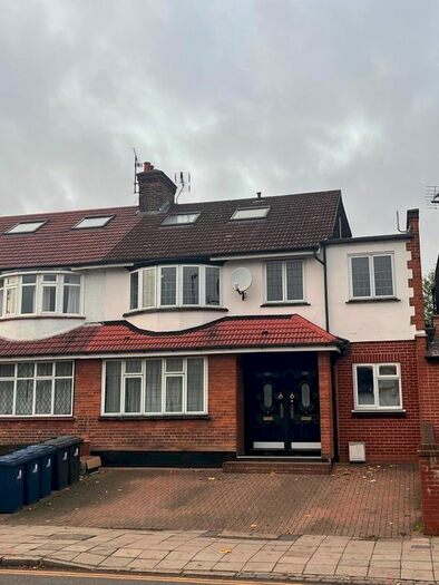 1 Bedroom Flat To Rent In Gunnersbury Lane, London, W3