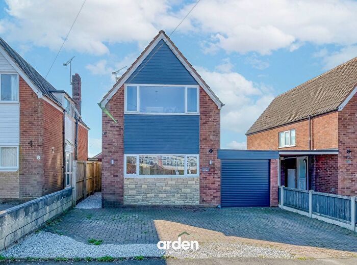 3 Bedroom Property For Sale In Downsell Road, Redditch, B97