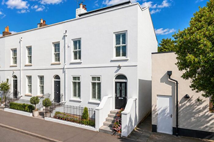 4 Bedroom End Of Terrace House For Sale In Suffolk Street, Leckhampton, Cheltenham, Gloucestershire, GL50