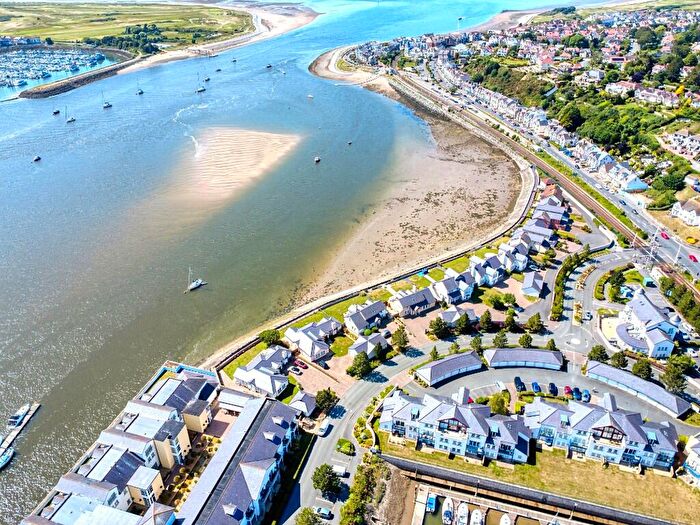 4 Bedroom Detached Bungalow For Sale In Deganwy Quay, Deganwy, Conwy, LL31